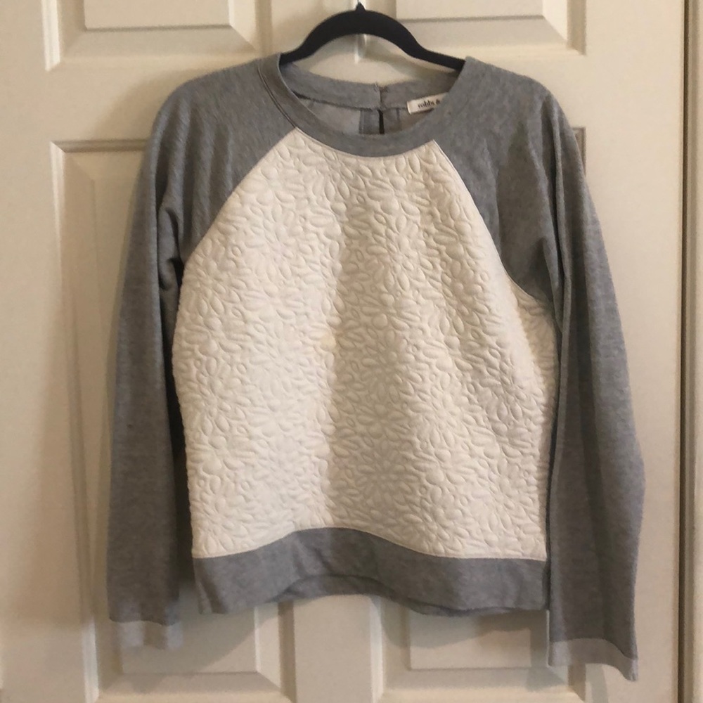 Gray & cream sweatshirt